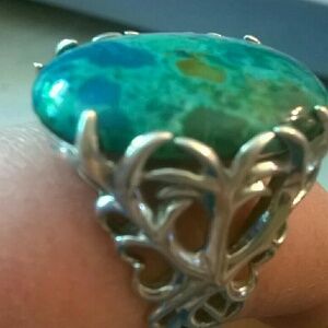 Elegant Silver and Turquoise Ring